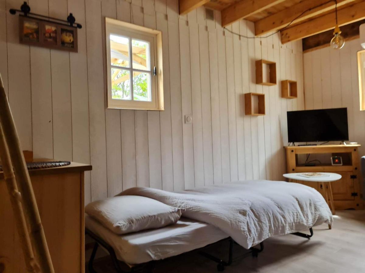 Le Domaine De La Claire Fontaine Gites -Chambres D'Hotes Montvalent Exterior photo