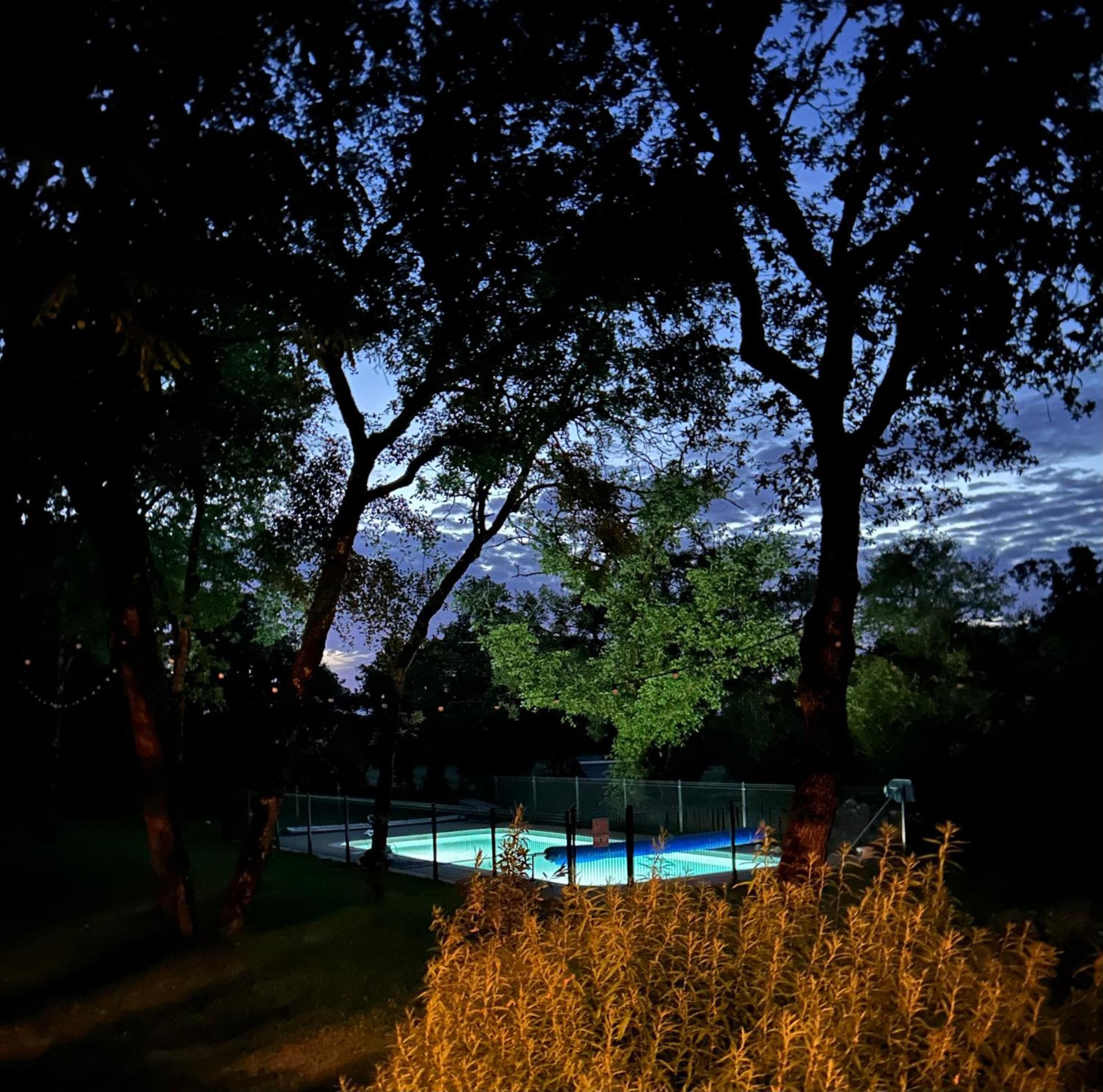 Le Domaine De La Claire Fontaine Gites -Chambres D'Hotes Montvalent Exterior photo